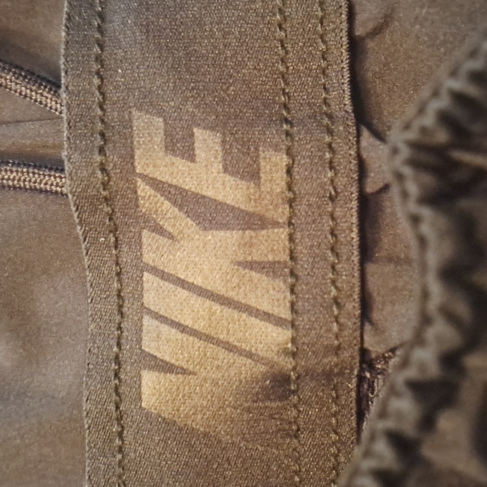 Nike 5" Black Unlined Dryfit Shorts (3) - Picture 6 of 9